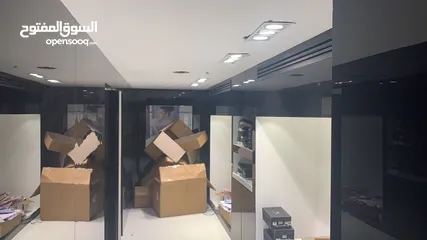 5 محل تجاري فاخر جدا للايجار في أفضل مواقع الصويفية    الرقم المرجعي : 44022