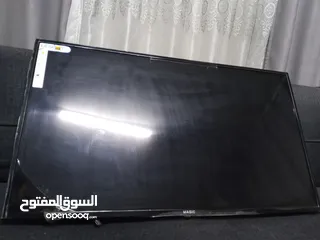  2 شاشه سمارت بحال الوكاله جلاتين الشركه عليها سمارت ميوزك