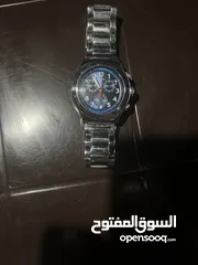  1 ساعه سواتش للبيع مع كفاله