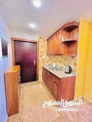  18 شقه مفروشه داخل كومباوند