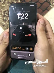  2 ‏IPhone xs+ AirPods وارد إمارات