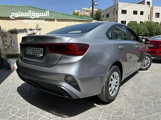  10 كيا سيراتو 2025 للايجار عداد زيرو فل اضافات باقل الاسعار فقط من الجنوب لتأجير السيارات السياحية