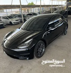  1 Tesla 3 stander plus 2023