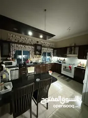  11 شقة 250 متر بأرقى مناطق دابوق بسعر مغري تشطيبات ممتازة وصيانة دورية