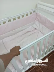  2 سرير اطفال وغرفة اطفال خزانه وتخت  ومكتب للدراسه جديد بلكرتونه