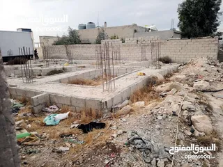  3 قطعة ارض حجه في قرية ابو صياح 300متر مبني عليها اساس 140