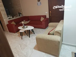  3 بسم الله الرحمن الرحمن طقم كنب كورنل لونين بيج وخمري بشكل جديد استعمال  سنتين عريس بسعر حرق