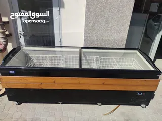  1 Heavy Duty display freezer 1200 litters  ثلاجة عرض عالية التحمل سعة 1200 لتر