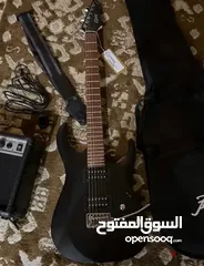  3 As new electric guitar جيتار كهربائي كالجديد