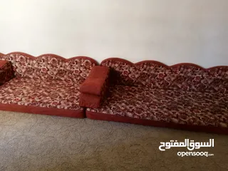  3 مجلس للبيع بحاله ممتازه البيع بداعي السفر