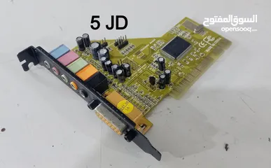  14 شواحن اصلية وبوردات وقطع مختلفة