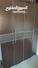  1 خزانة شبابية بحالة جيدة