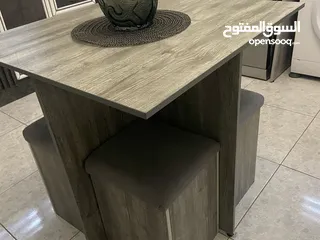  4 طاوله خشب استعمال خفيف