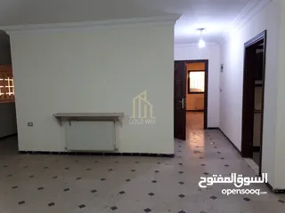  4 شقة أرضية مميزة 400م في أرقى مناطق الشميساني/ ref 1993
