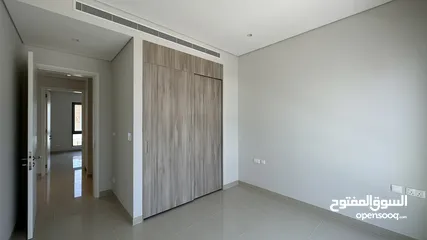  3 Property for sale in Ghadeer Park Villa (Muscat) / Недвижимость. Оман