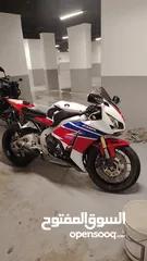  2 Honda CBR 1000RR 2013