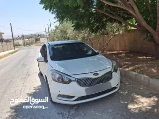  4 سيارة كيا k3 موديل 2013 للبيع