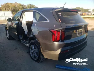  6 كيا سورينتو 2021 امريكي LX