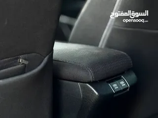  16 تويوتا بريوس - Toyota Prius 2019