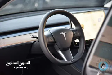  11 Tesla  2022 تيسلا عداد صفر Zero Mileage اللون : اسود من الداخل اسود الاضافات : سقف بانوراما