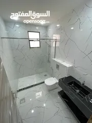  4 شقة تشطيبات فلل تدفئه مركزية مع روف