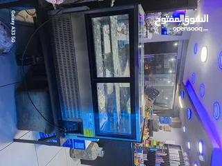  2 محل كافتيريا