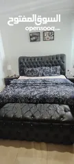  1 غرفة نوم كاملة لون اسود king size تفصيل خشب لاتيه 18