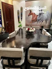  3 طاولة طعام  مودرن قياس 8 كراسي خشب وحديد اسفنج ضغط عالي مع 3 رفوف جداريه خشب
