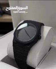  2 ساعة أنيقة باللون الأسود الملكي   جديده وغير مستعمله    لحق حالك قبل ما تخلص