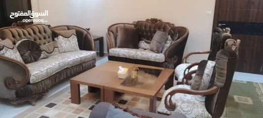  1 طقم كنب فاخر حجم كبير
