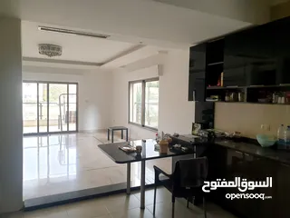  2 شقة فارغة للإيجار في عبدون 230 متر