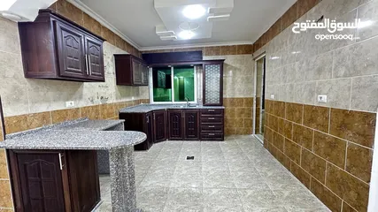  1 شقة للبيع مع مطبخ راكب الحي الجنوبي منطقة الرابية.                            ..