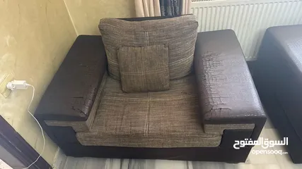  2 طقم كنب تركي جلد وقماش 7 مقاعد خشب الزان بني غامق وفاتح ثلاثية وثنائية مفرد عدد 2 لون بني غامق وفاتح