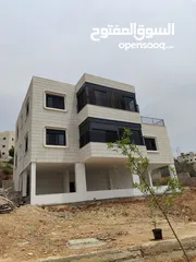  1 بيت جديدغير مسكون مكون من ثلاث طوابق المزرعه الغربيه