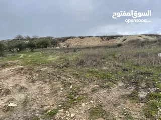  2 ارض 628 متر على شارعين تصلح ل اي نوع من البناء خلف براڤو بيت وزن