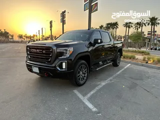  17 The cleanest GMC Sierra is for sale (no accident no paint)