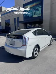  6 Toyota Prius 2014