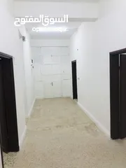  7 منزل مستقل (طابقين)  للبيع الزرقاء-جناعة ،مدخل منفصل لكل طابق