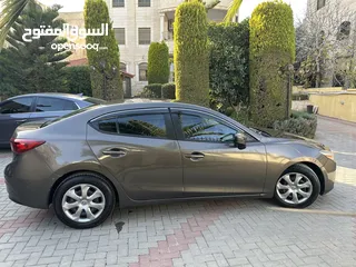  4 Mazda zoom 3 2018
