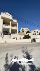  16 فيلا للايجار .. V18 Villa for rent.. other options available