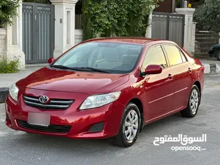  1 تويوتا كورولا للبيع بحاله ممتازه موديل 2009