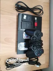  5 PS2 مستعمله خفيف مع الفلاشه عليه 40 لعبه و يد تحكم و اسلاكه