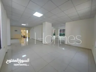  3 مكتب من طابقين في مجمع مميز للايجار في الشميساني، مساحة المكتب 500م