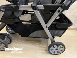  4 عرباية توأم من شركة Chicco للبيع