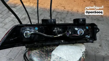  2 للبيع ليت خلفي جهة اليمين كامارو 2014-2015  For sale taillight passenger side for camaro 2014-2015