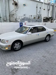  1 لكزس LS 400 للبيع