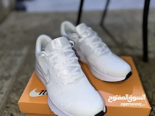  2 حذاء نايكي أصلي جديد غير مستعمل