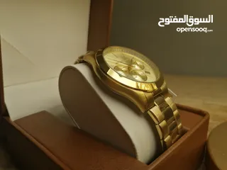  12 ساعة مايكل كورس Michael kors جديدة