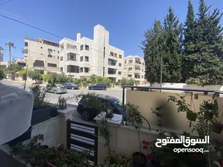  10 شقة ارضية للبيع شارع عبدالله غوشة  180 متر