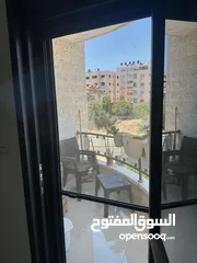  14 شقة مميزة للبيع - عين منجد / رام اللّٰه الموقع: عمارة السعادة - مقابل قيادة الشرطة مباشرة